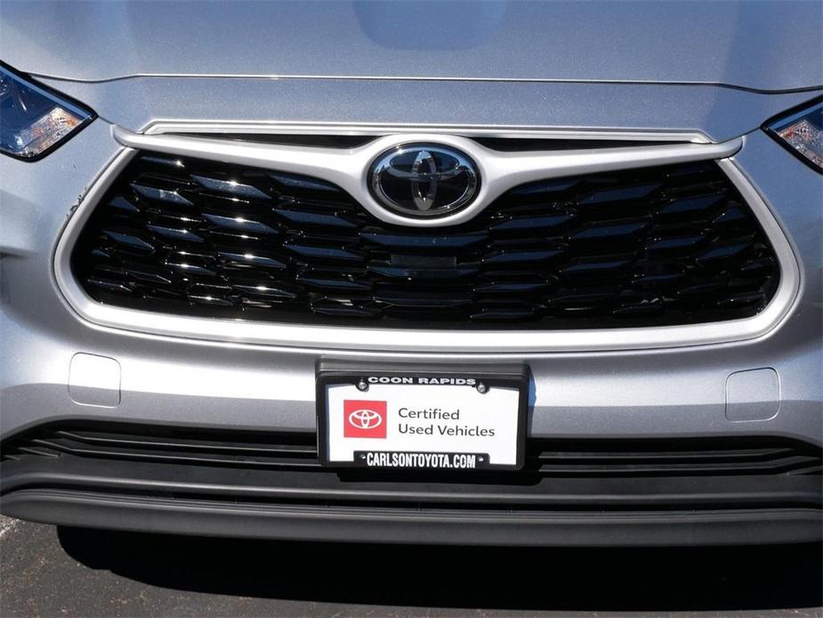 used 2023 Toyota Highlander car, priced at $40,699