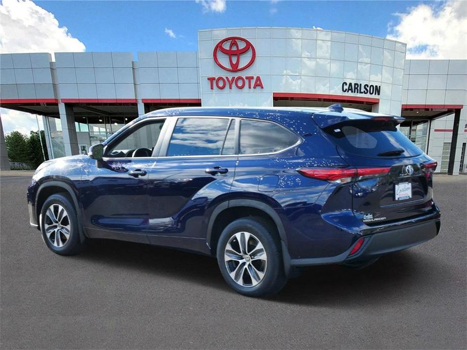 used 2023 Toyota Highlander car, priced at $40,799