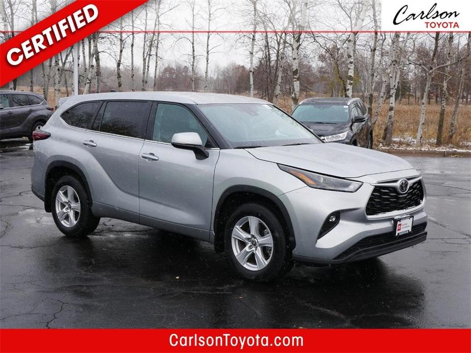 used 2024 Toyota Highlander car, priced at $41,299