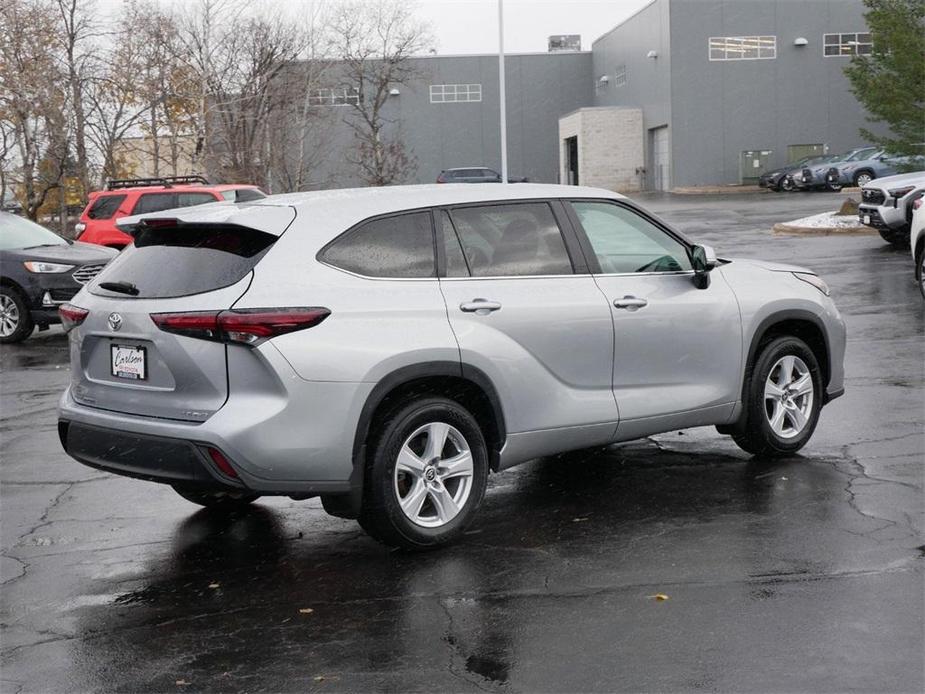 used 2024 Toyota Highlander car, priced at $40,999