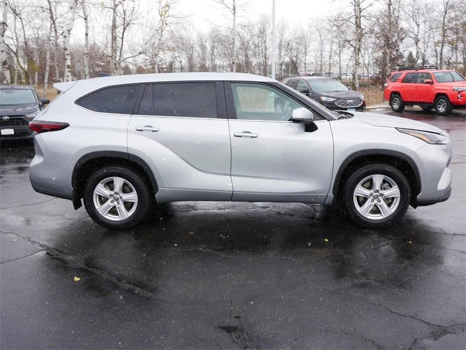 used 2024 Toyota Highlander car, priced at $40,999