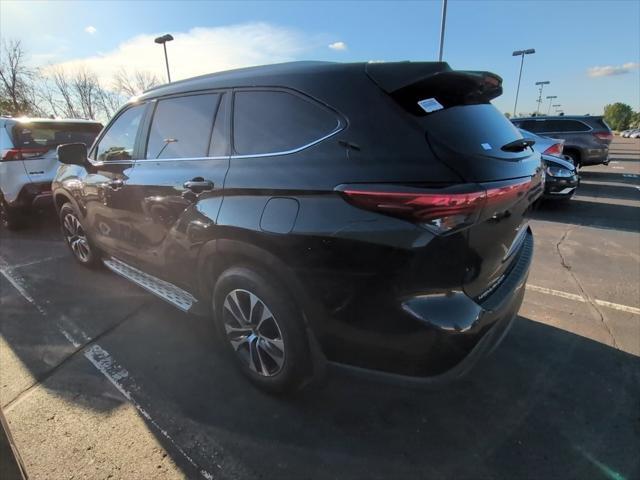 used 2023 Toyota Highlander car, priced at $35,999