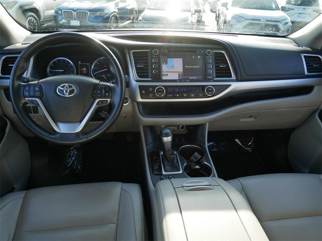 used 2019 Toyota Highlander car, priced at $27,991