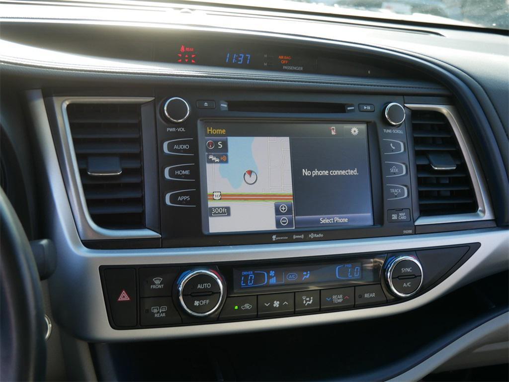 used 2019 Toyota Highlander car, priced at $27,991