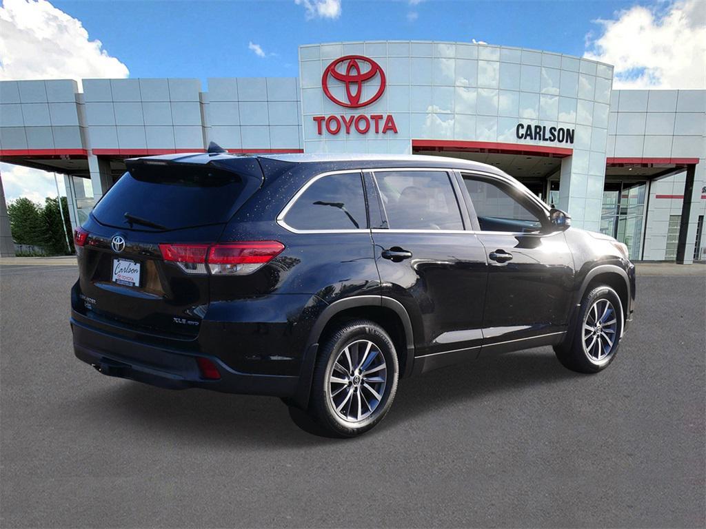 used 2019 Toyota Highlander car, priced at $27,991