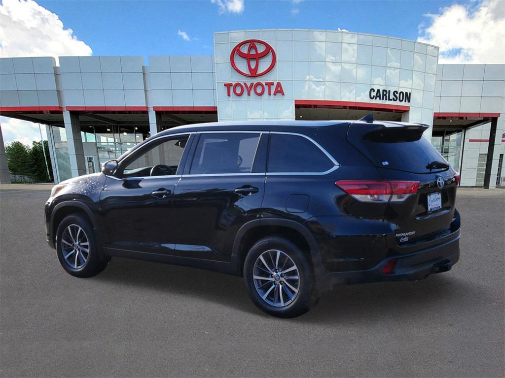 used 2019 Toyota Highlander car, priced at $27,991