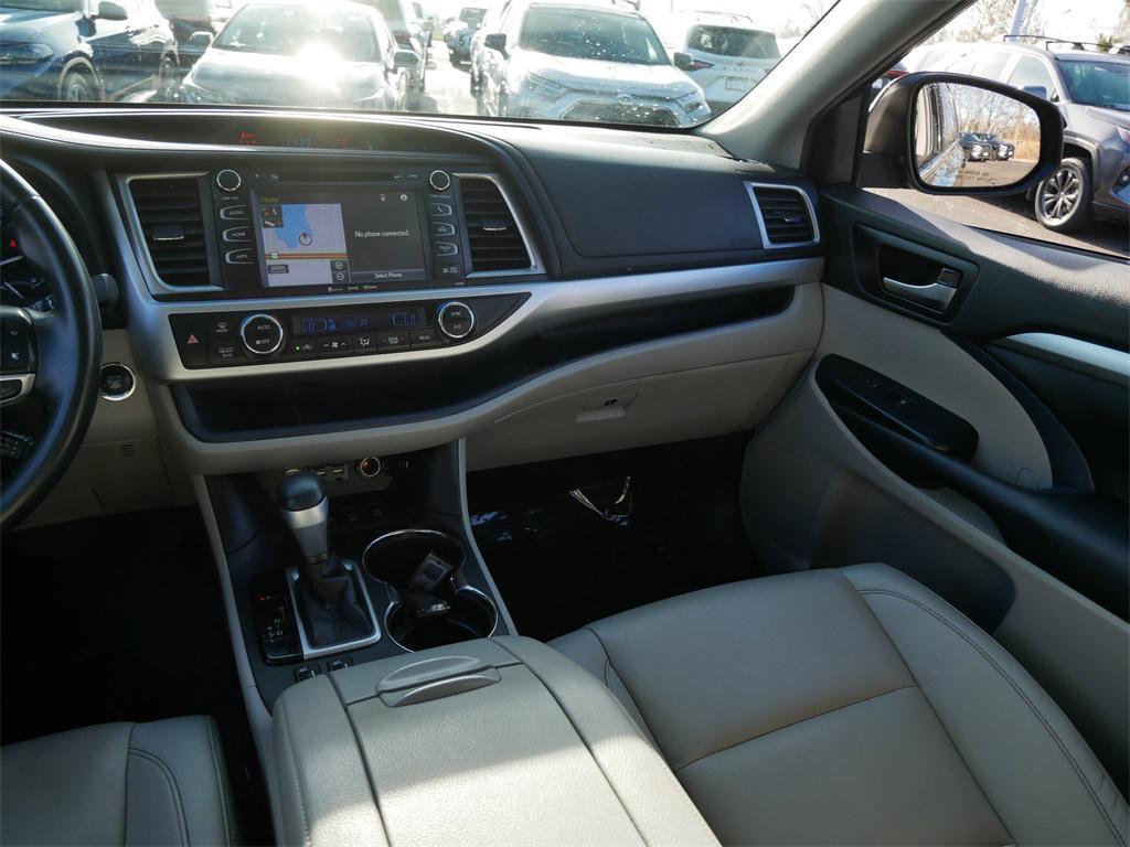 used 2019 Toyota Highlander car, priced at $27,991