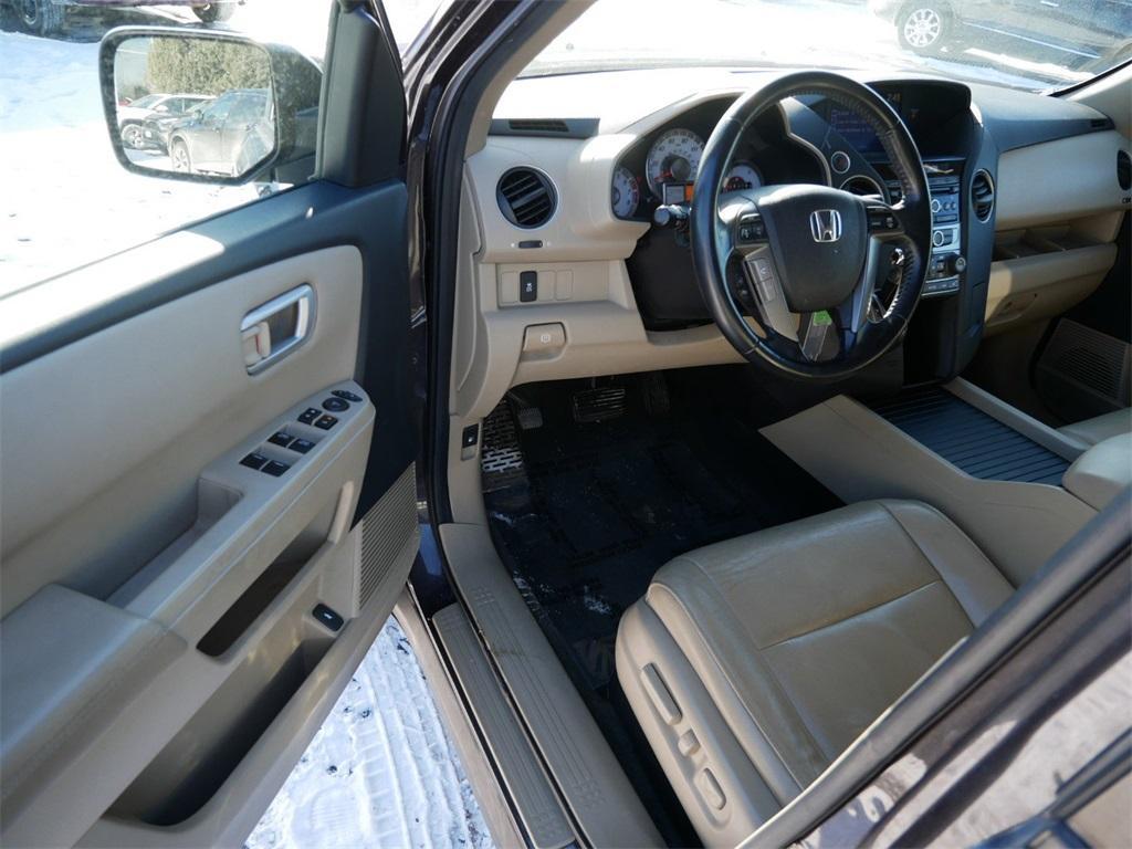 used 2013 Honda Pilot car, priced at $13,999