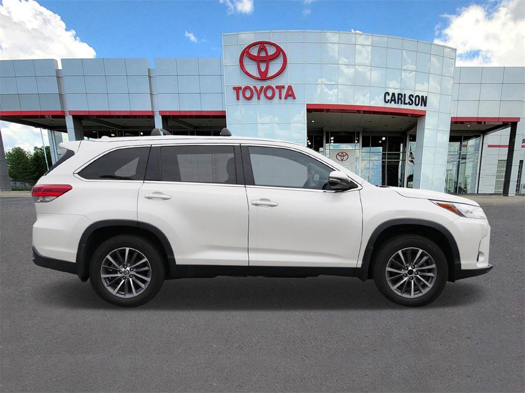 used 2019 Toyota Highlander car, priced at $28,991