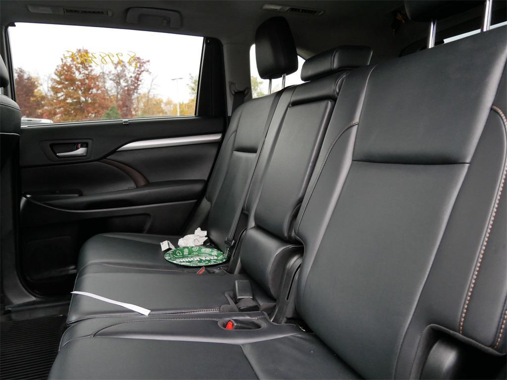 used 2019 Toyota Highlander car, priced at $28,991