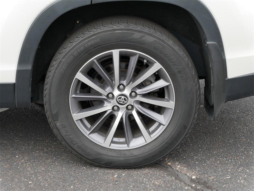 used 2019 Toyota Highlander car, priced at $28,991