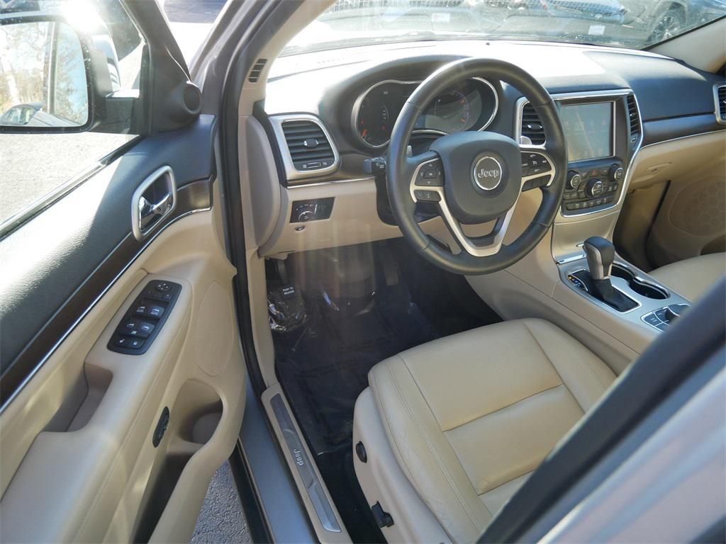 used 2017 Jeep Grand Cherokee car, priced at $17,991