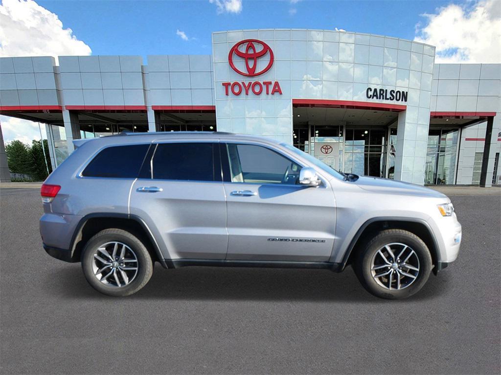 used 2017 Jeep Grand Cherokee car, priced at $17,991