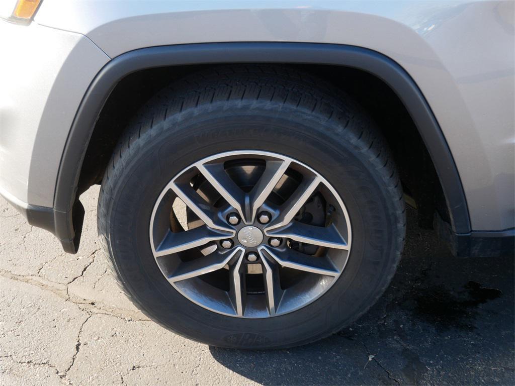 used 2017 Jeep Grand Cherokee car, priced at $17,991