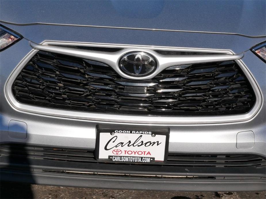 used 2021 Toyota Highlander car, priced at $34,500