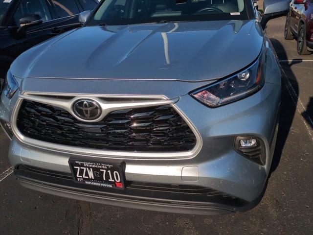 used 2021 Toyota Highlander car, priced at $33,991