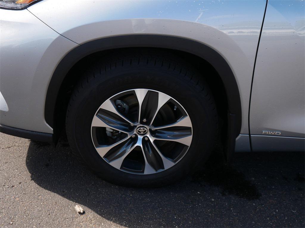 used 2021 Toyota Highlander Hybrid car, priced at $36,301