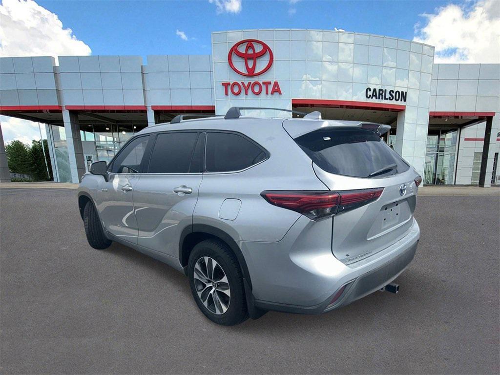 used 2021 Toyota Highlander Hybrid car, priced at $36,301