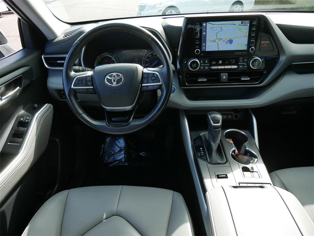 used 2021 Toyota Highlander Hybrid car, priced at $36,301