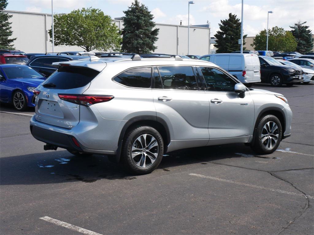 used 2021 Toyota Highlander Hybrid car, priced at $36,301