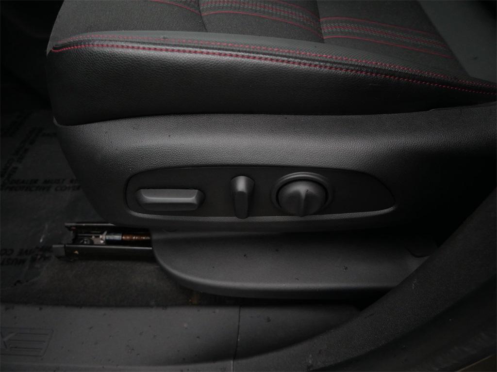 used 2024 Chevrolet Equinox car, priced at $25,974