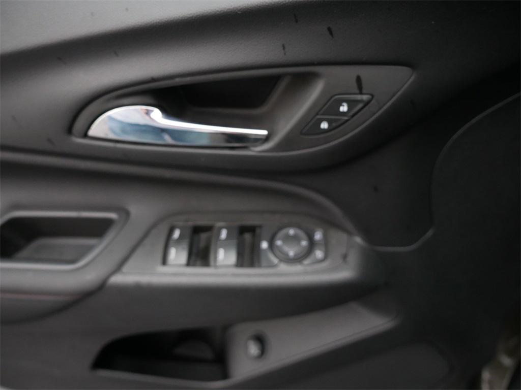 used 2024 Chevrolet Equinox car, priced at $25,974