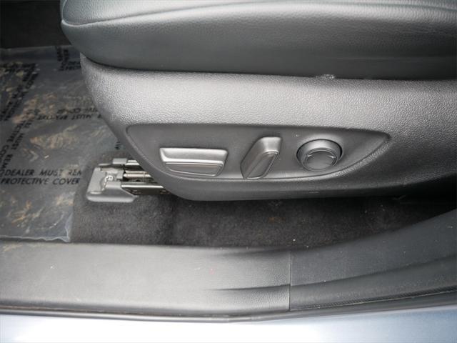 used 2022 Toyota Highlander Hybrid car, priced at $39,993