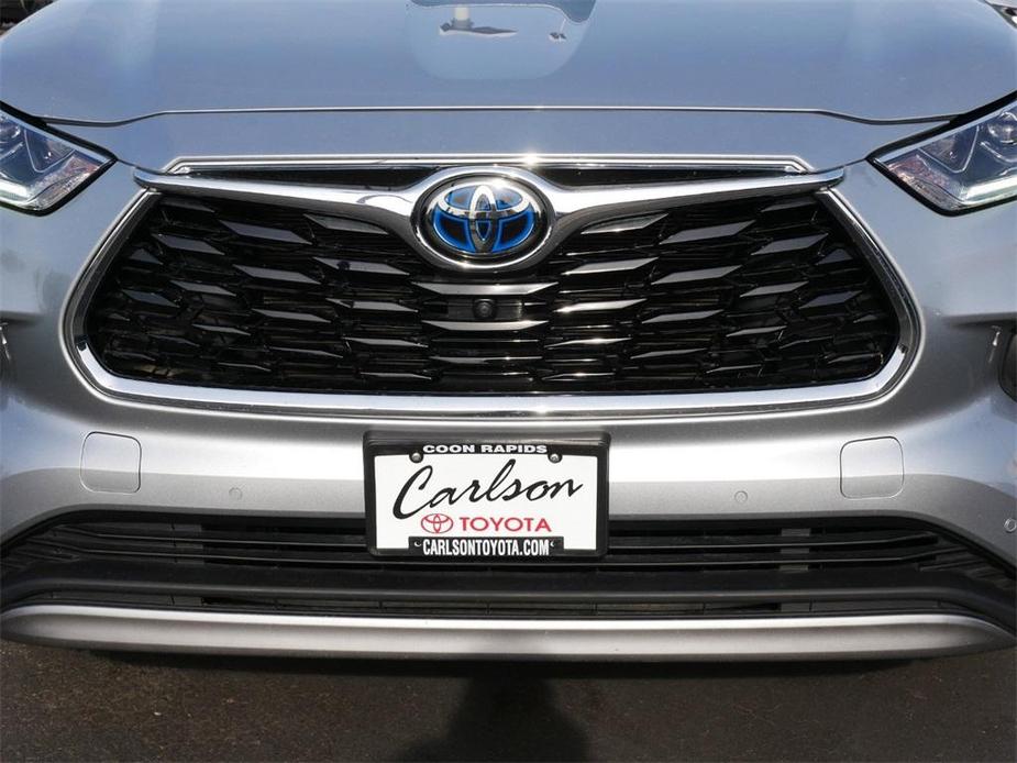 used 2021 Toyota Highlander Hybrid car, priced at $47,000