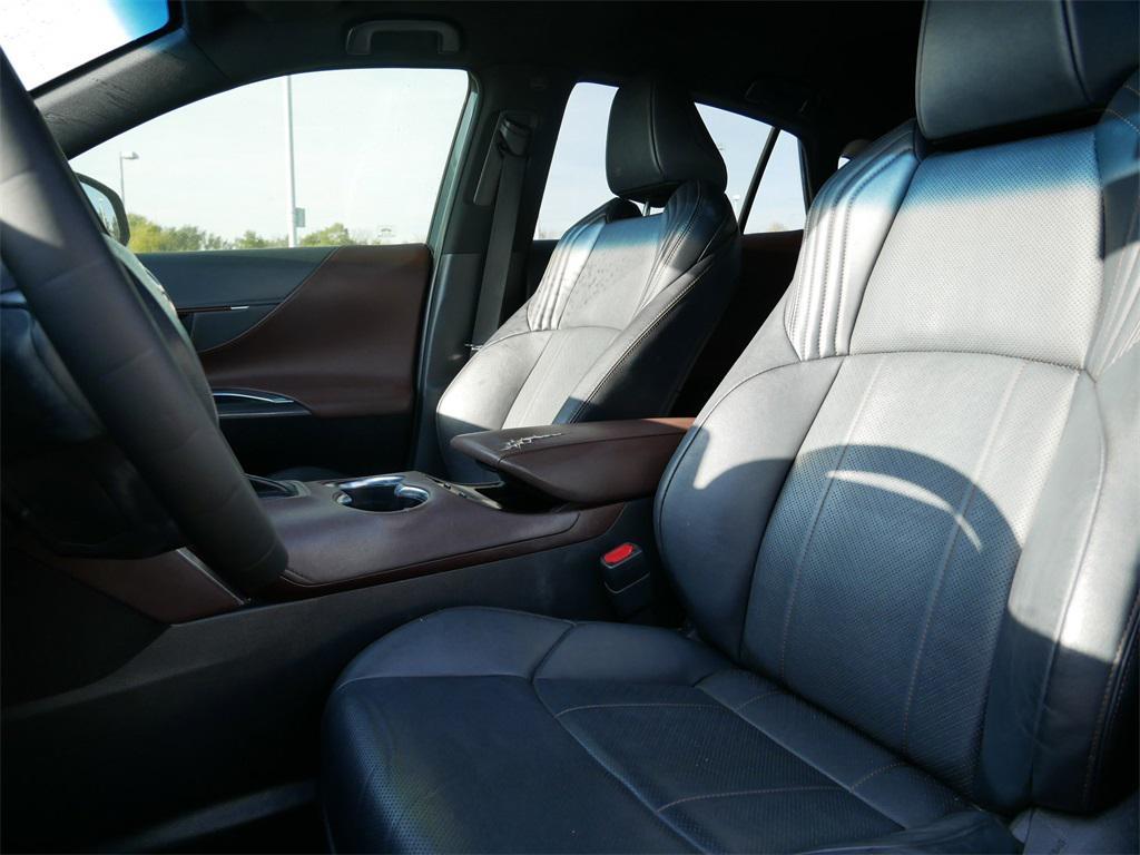used 2021 Toyota Venza car, priced at $27,000