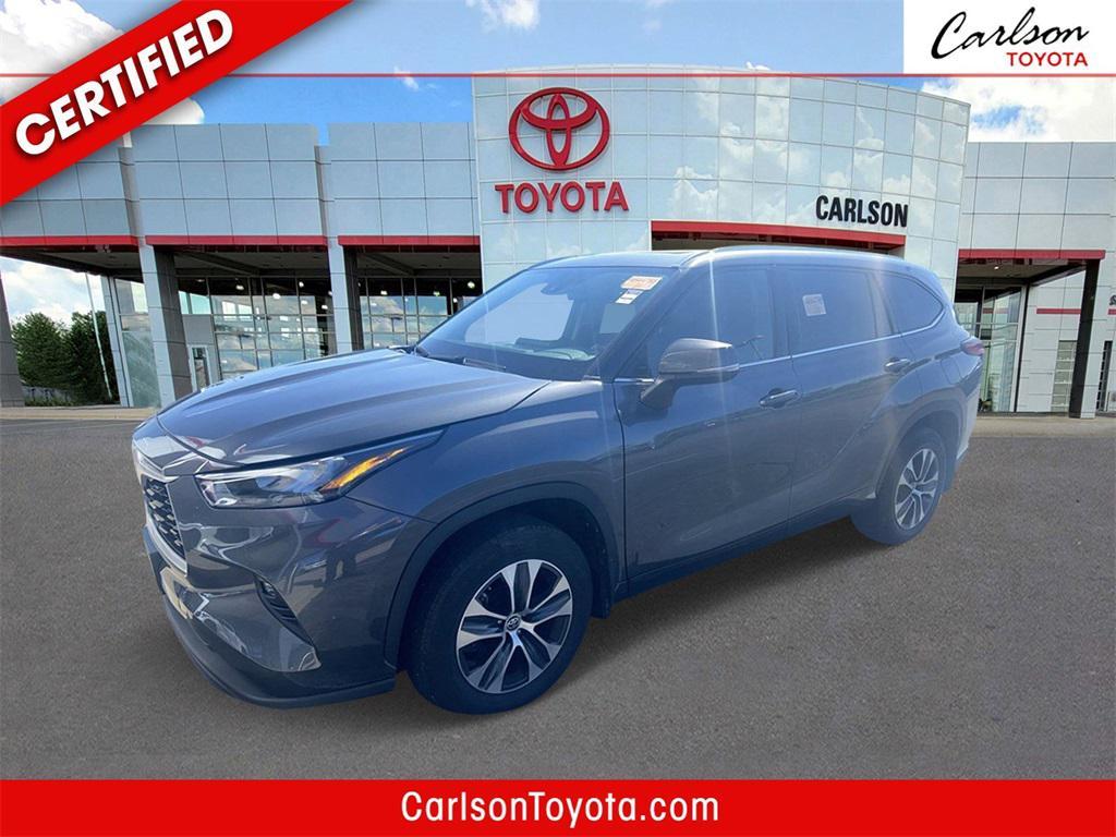used 2020 Toyota Highlander car, priced at $28,991