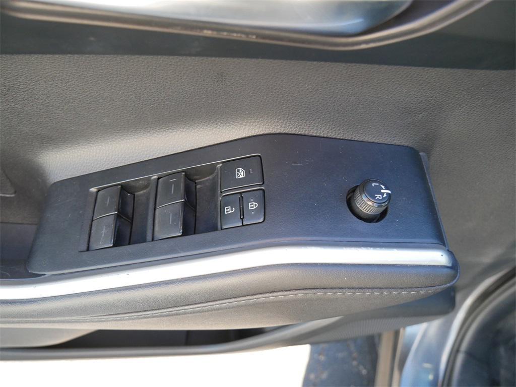 used 2020 Toyota Highlander car, priced at $27,481