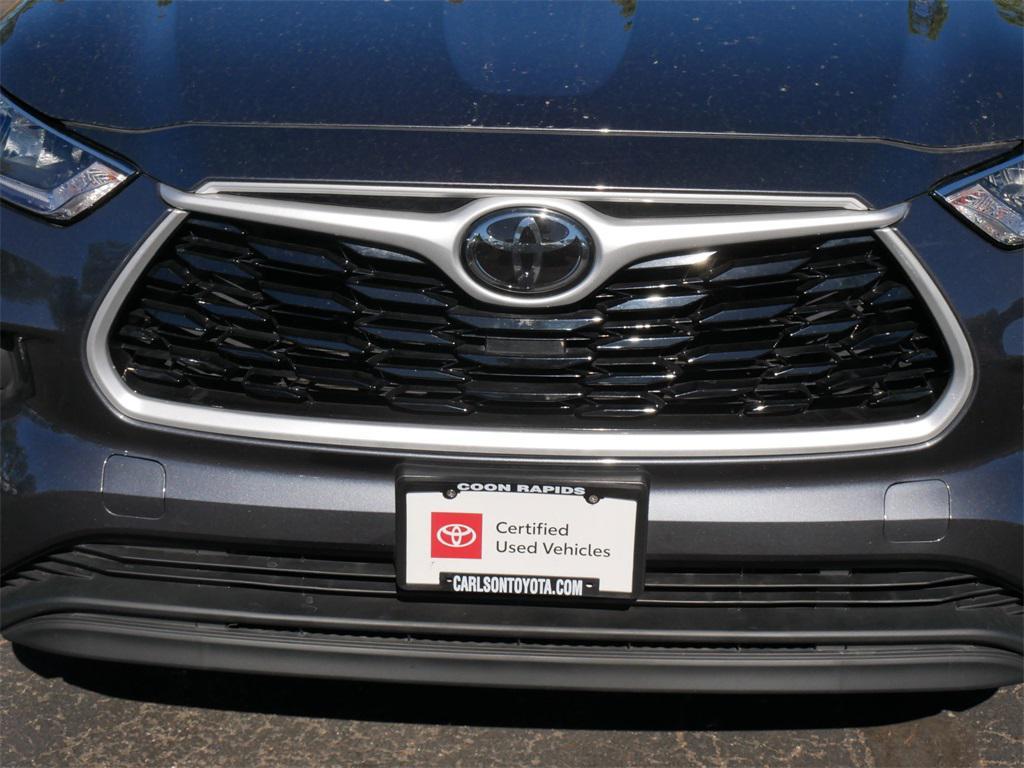 used 2020 Toyota Highlander car, priced at $27,481