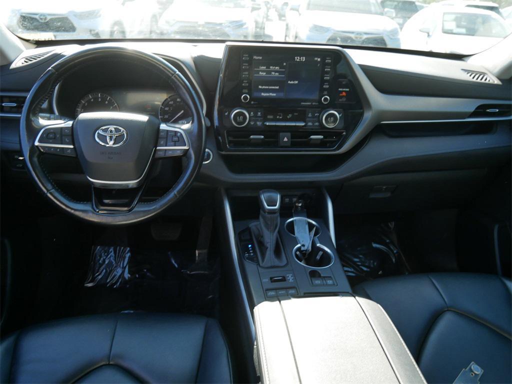 used 2020 Toyota Highlander car, priced at $27,481