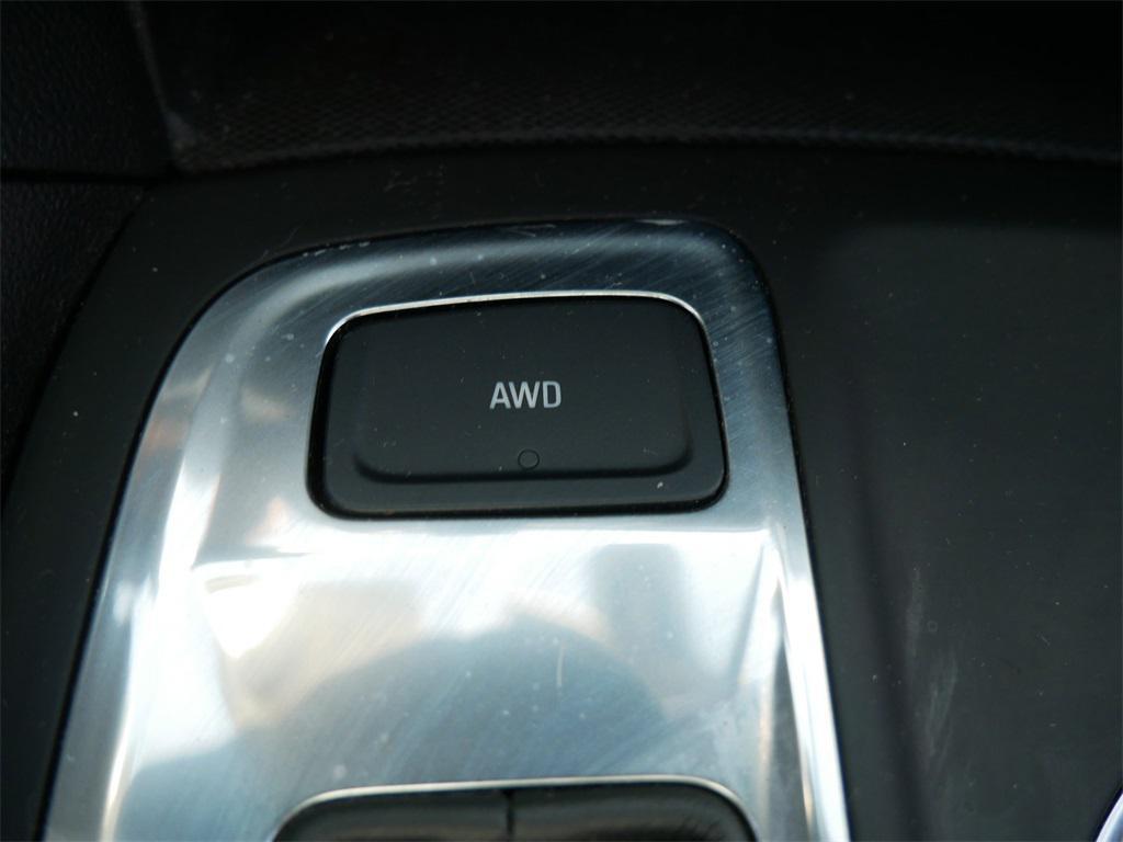 used 2018 Chevrolet Equinox car, priced at $16,991