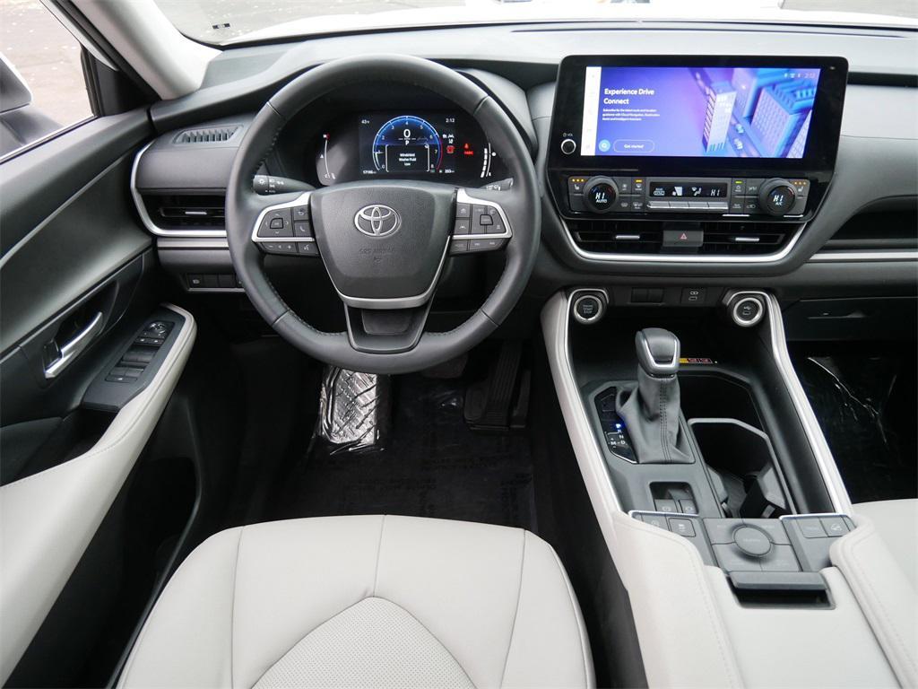 used 2025 Toyota Grand Highlander car, priced at $47,791