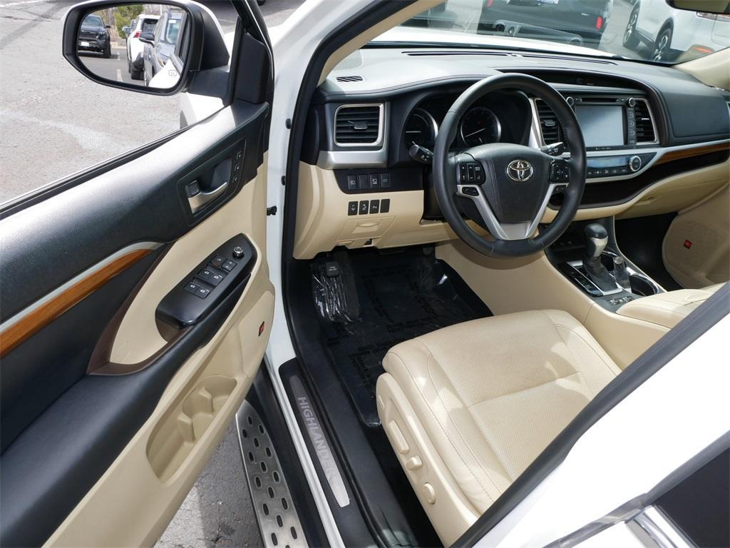 used 2018 Toyota Highlander Hybrid car, priced at $30,399