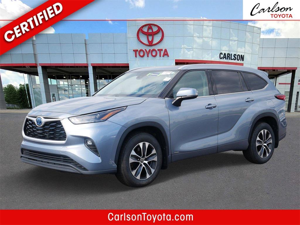 used 2022 Toyota Highlander Hybrid car, priced at $35,967