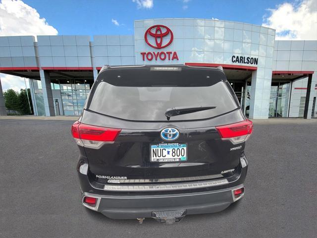 used 2017 Toyota Highlander Hybrid car, priced at $25,991