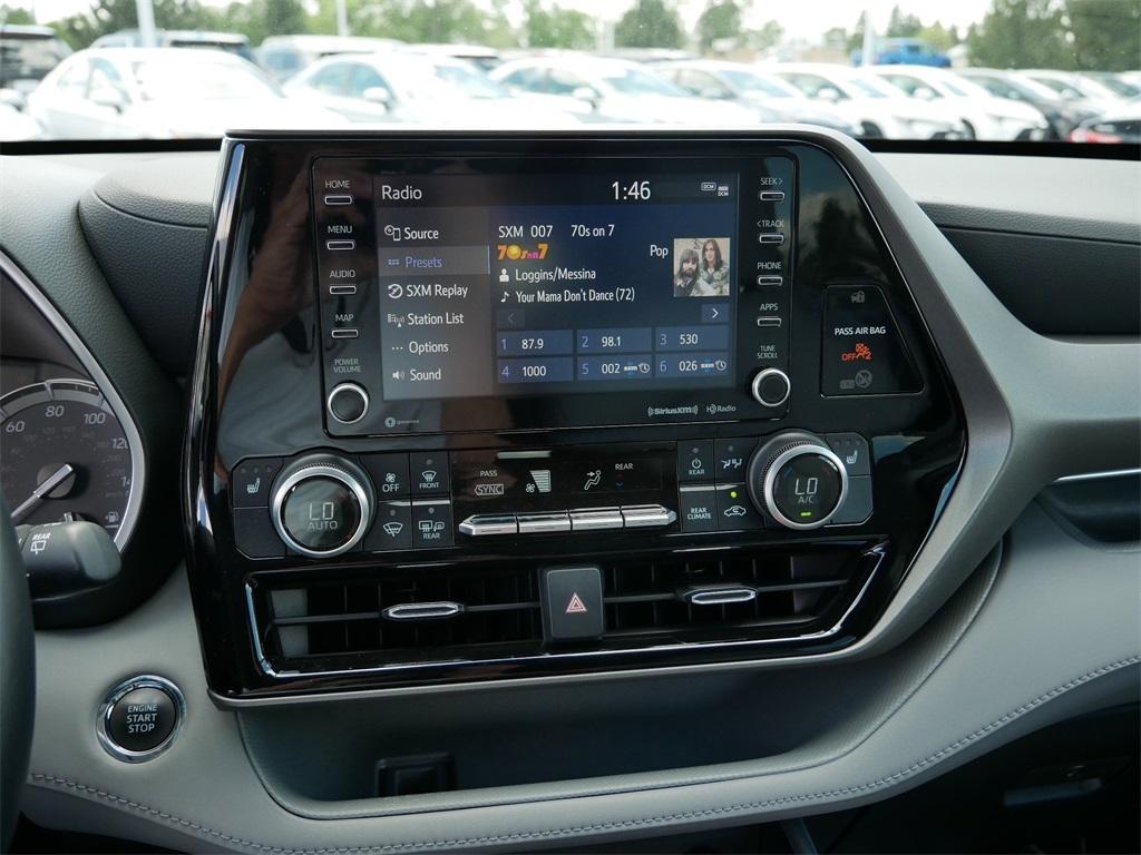 used 2022 Toyota Highlander car, priced at $40,799