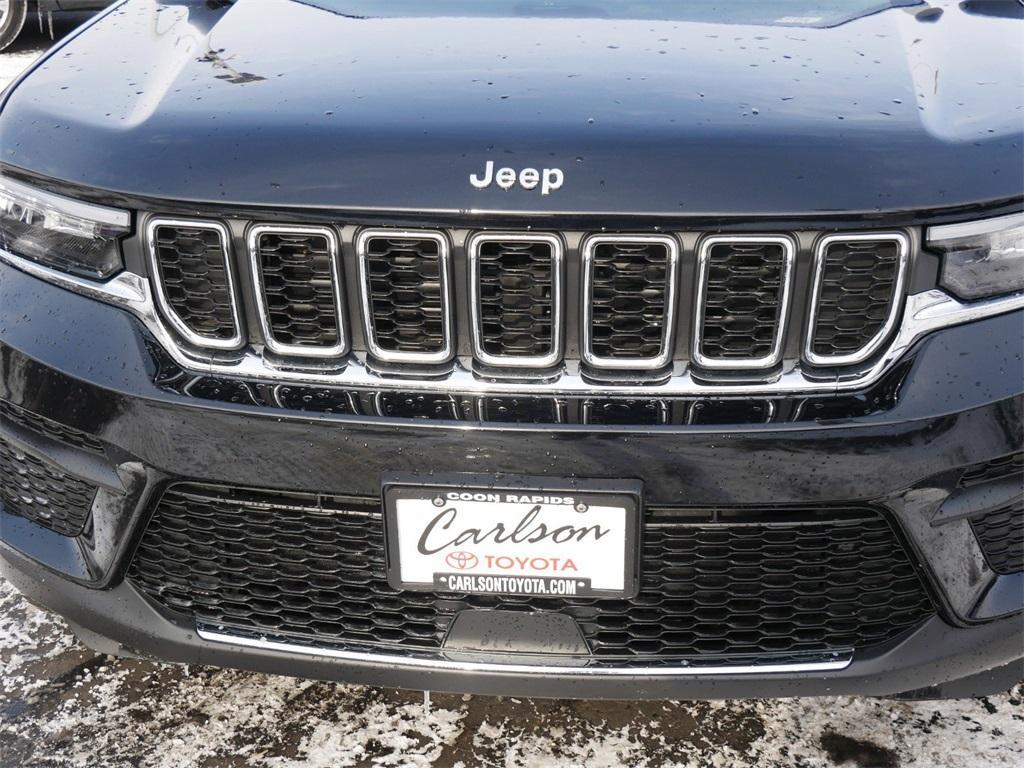 used 2023 Jeep Grand Cherokee car, priced at $28,799