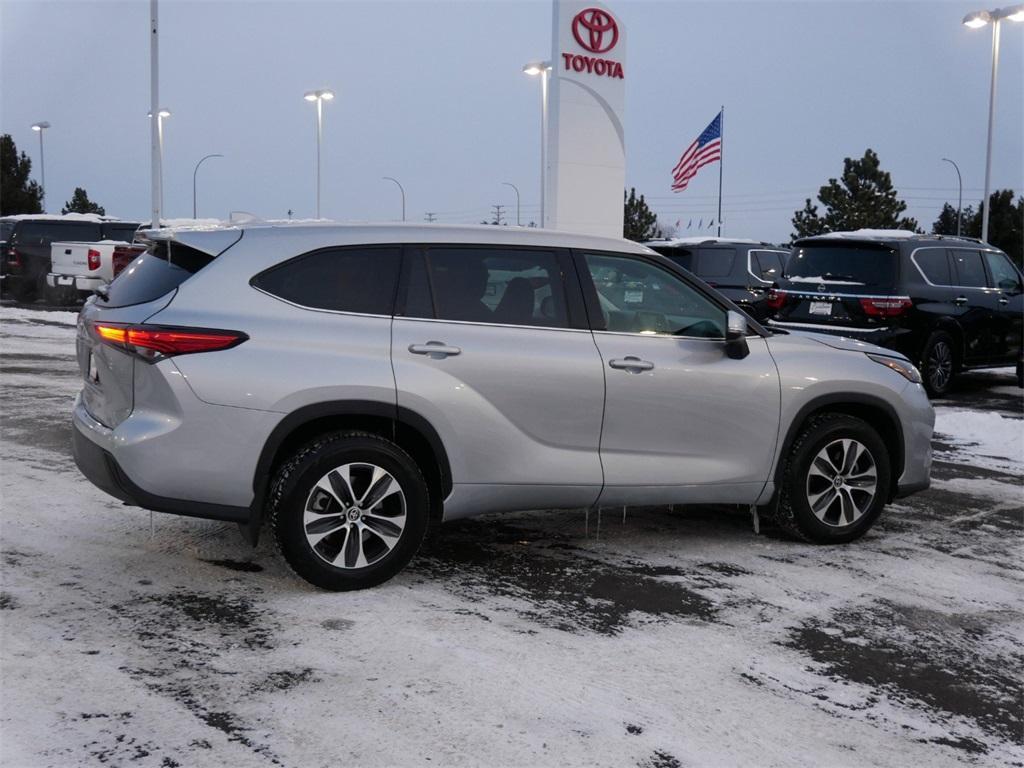 used 2022 Toyota Highlander car, priced at $36,000