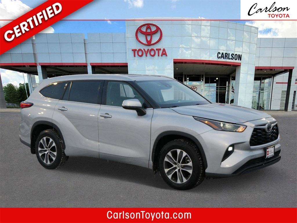 used 2022 Toyota Highlander car, priced at $36,000