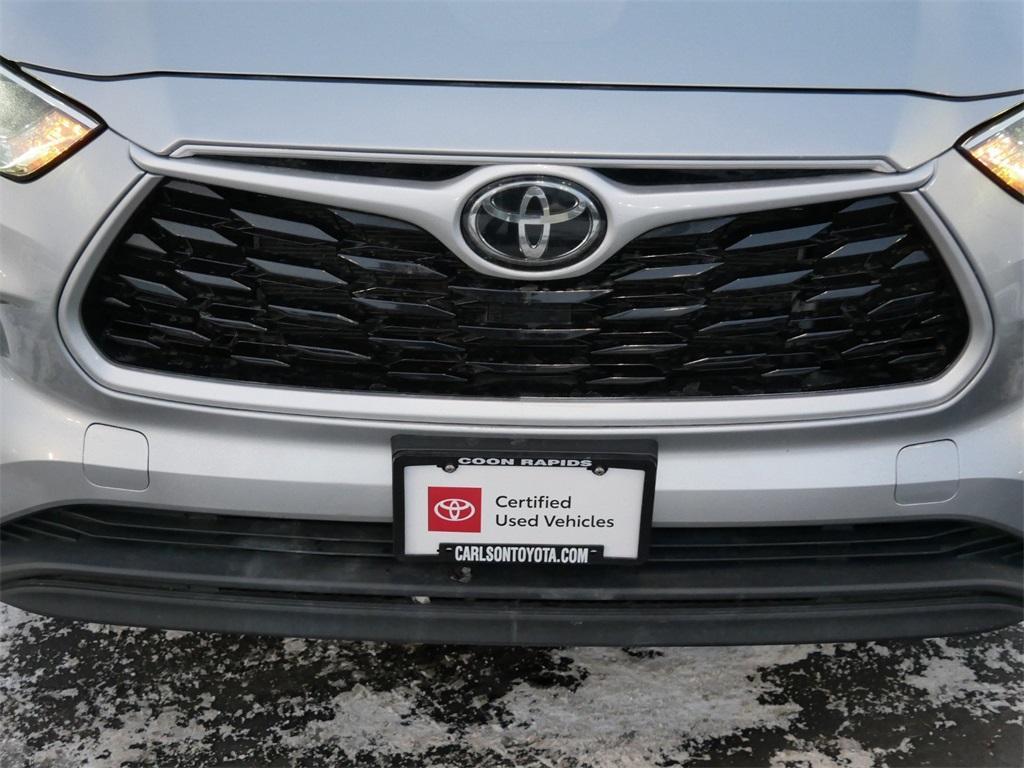 used 2022 Toyota Highlander car, priced at $36,000