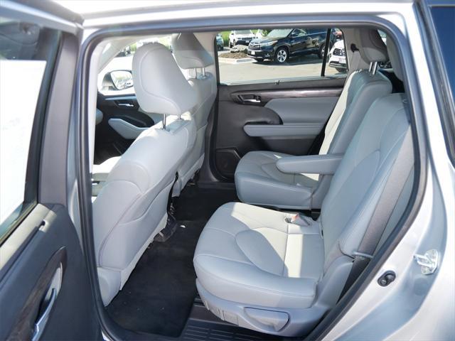 used 2022 Toyota Highlander car, priced at $46,500