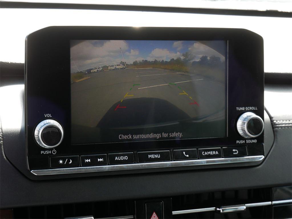 used 2023 Mitsubishi Outlander car, priced at $22,000