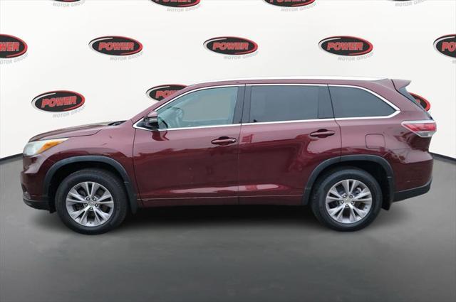 used 2015 Toyota Highlander car, priced at $23,895