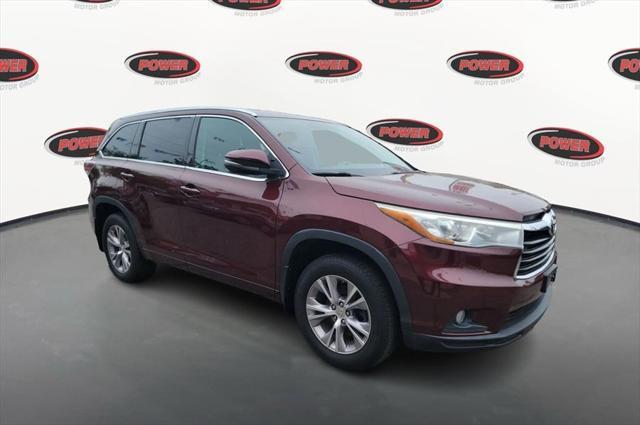 used 2015 Toyota Highlander car, priced at $23,895