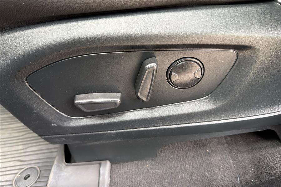 used 2023 Ford Explorer car, priced at $38,999