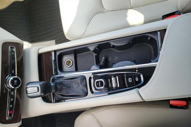 used 2016 Volvo XC90 car, priced at $16,555