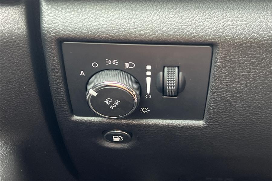 used 2019 Jeep Grand Cherokee car, priced at $15,499